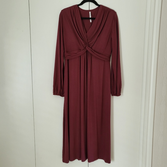 Soma Dresses & Skirts - Soma Burgundy Long Sleeve Soft Jersey Twist Front Midi Dress L Built in bra